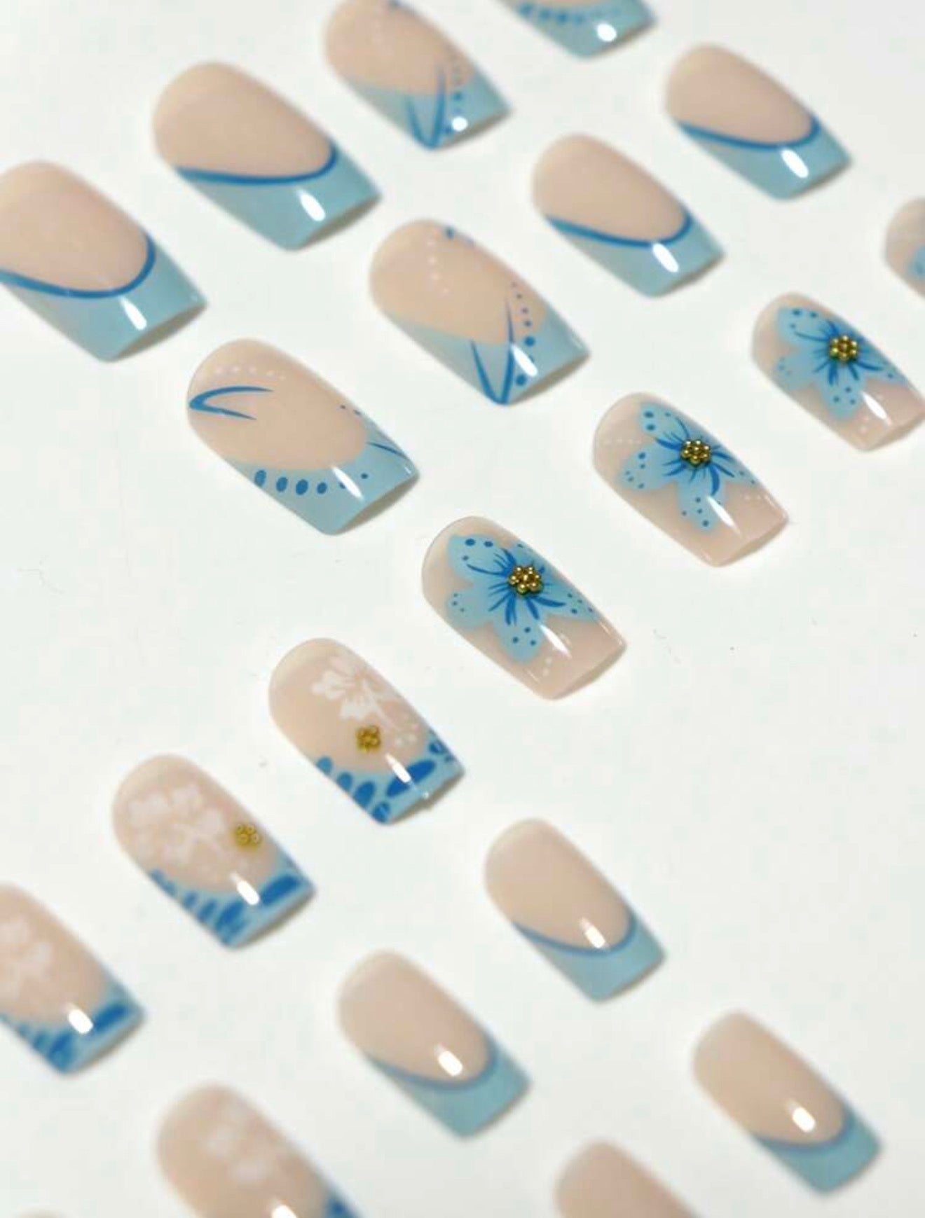 Blue Floral Press On Nails