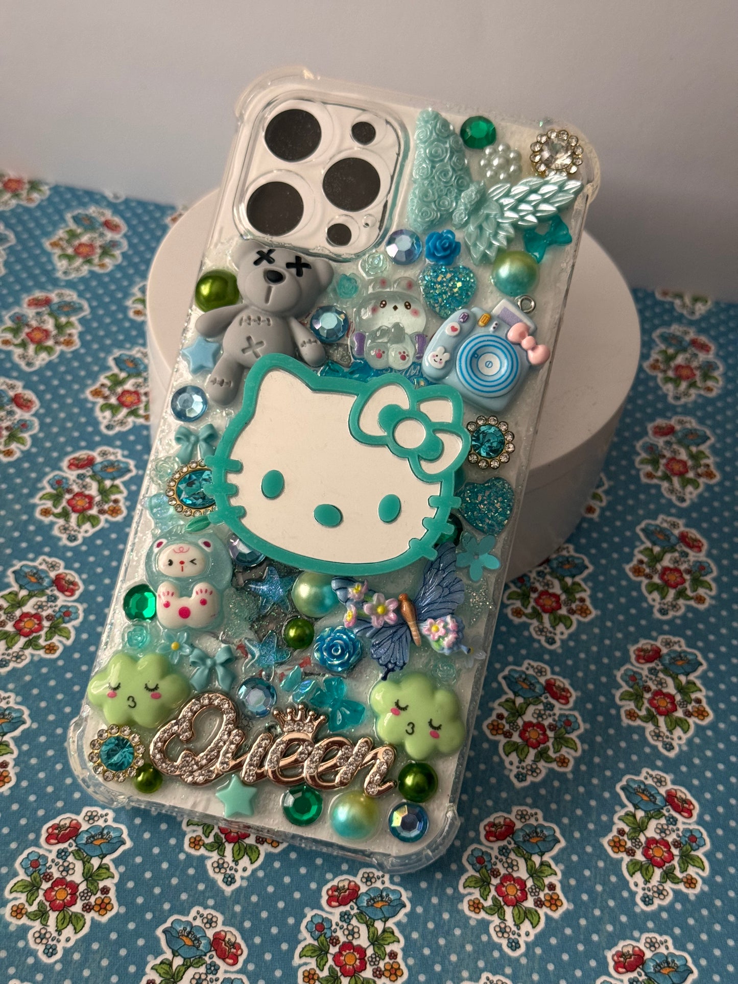 Teal Hello Kitty Junk Case