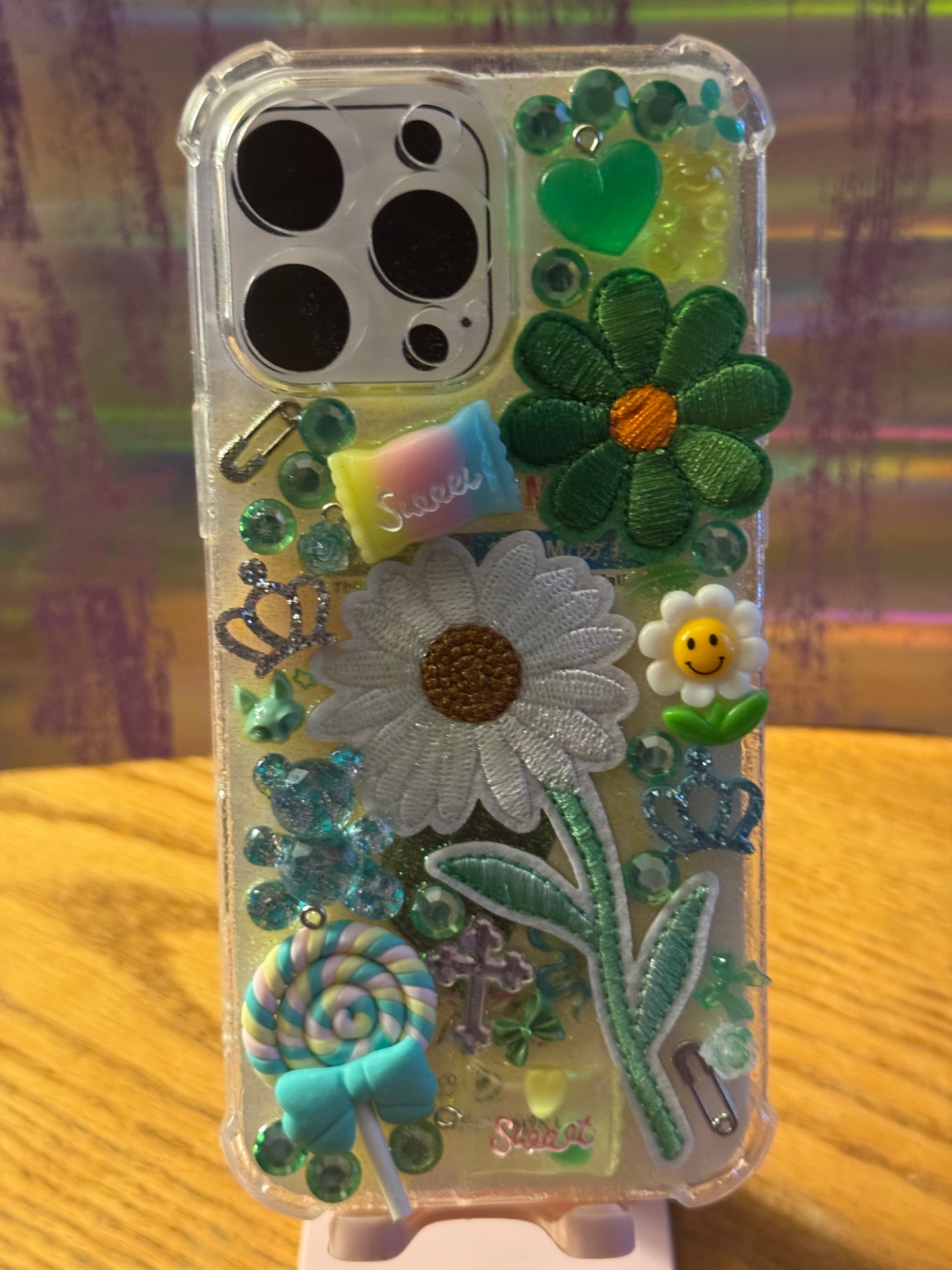 Green IPhone 16 Pro Max Junk Case