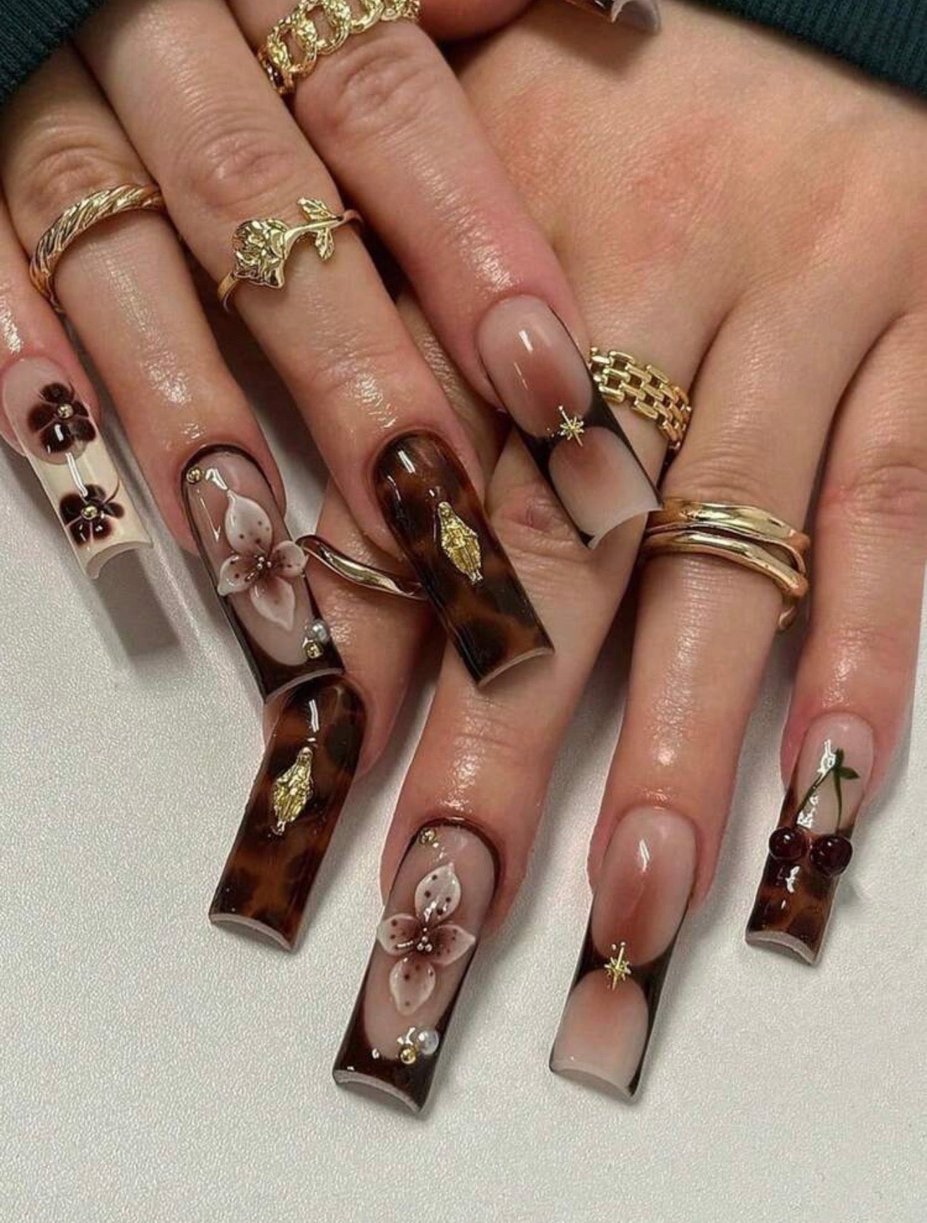Velvet Coco Press On Nails, Square
