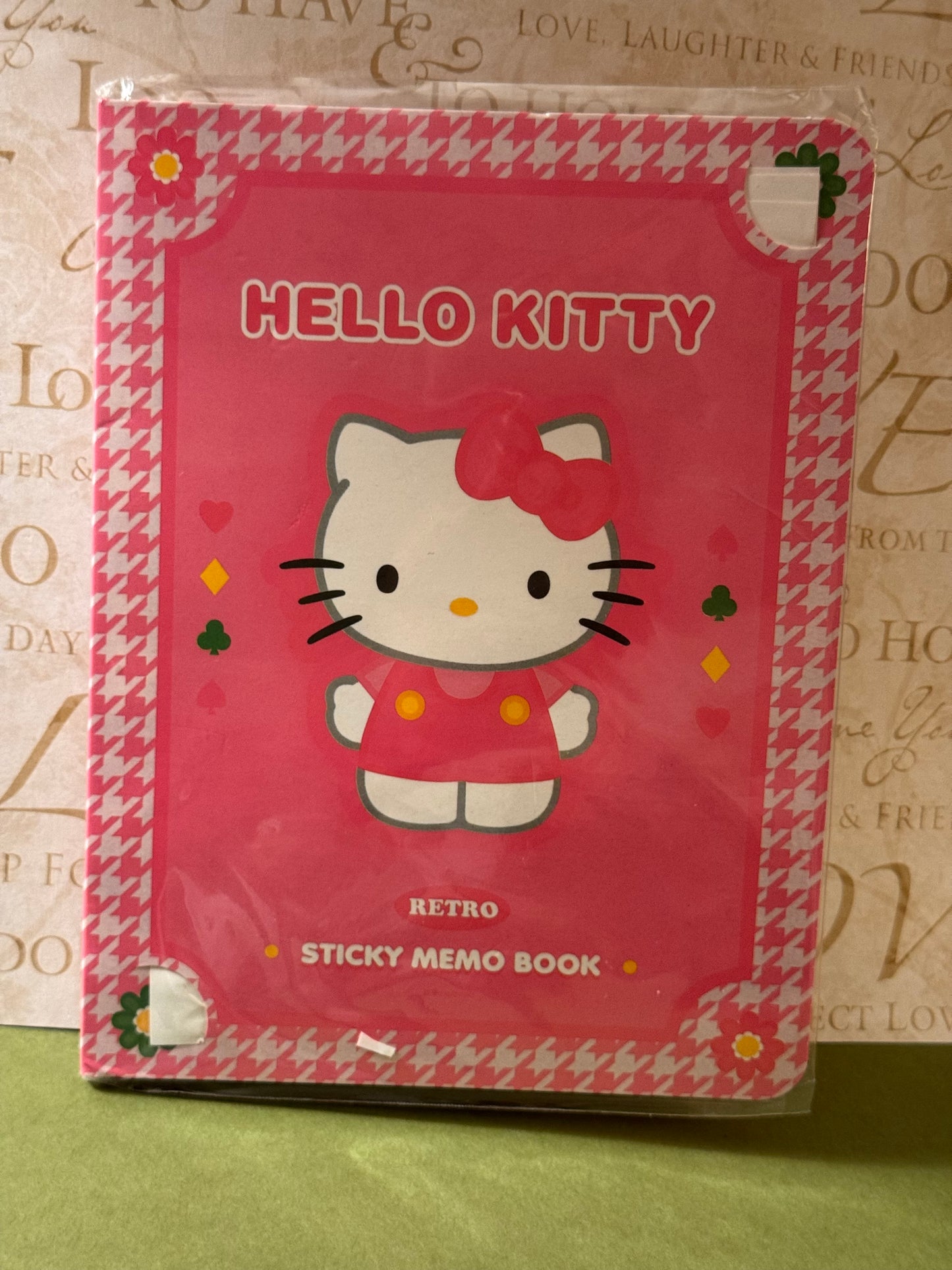 Hello Kitty Memo Book