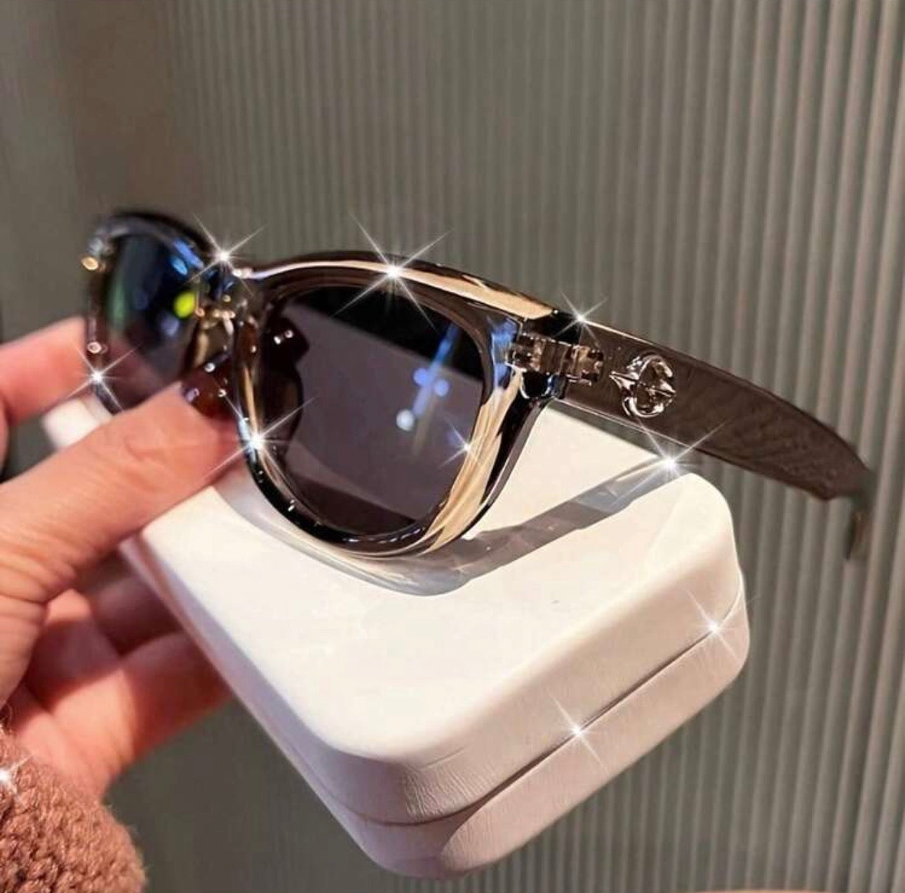 Women Fashion Style Sunglasses, Brown