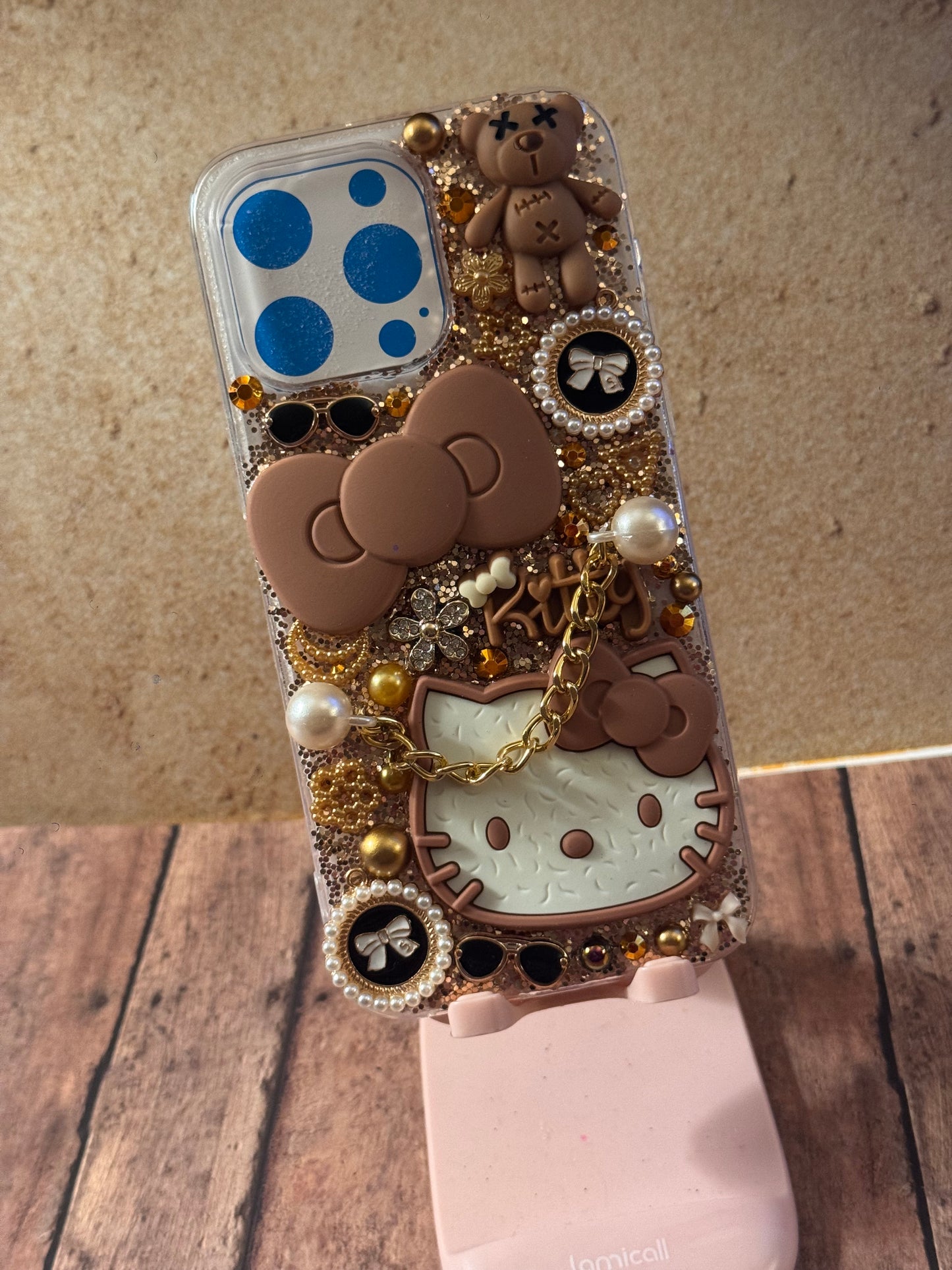 Hello Kitty, IPhone 15 Pro Max Case