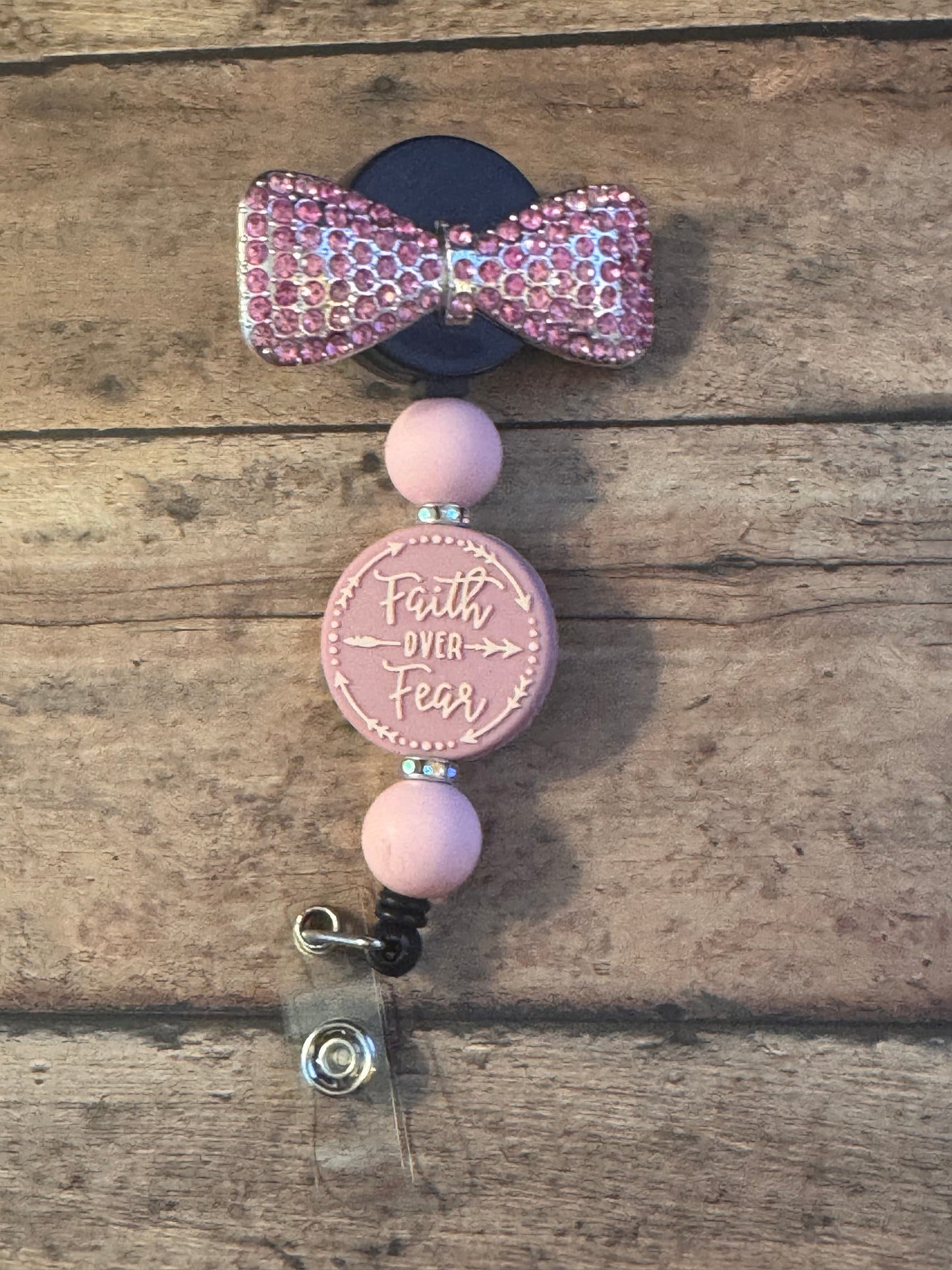 Big Bow Badge Reel, Retractable